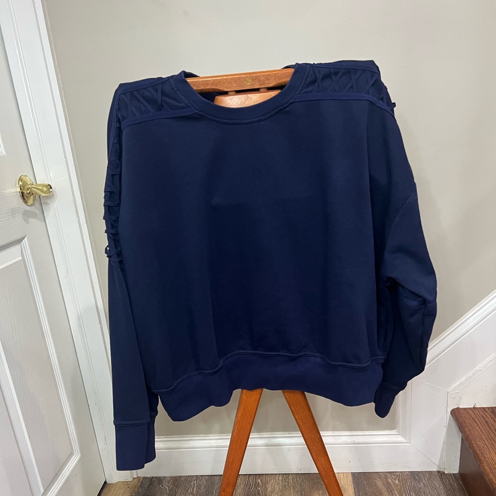 Nike Sportswear Lace Up Fleece Cropped Crewneck Training Sweatshirt